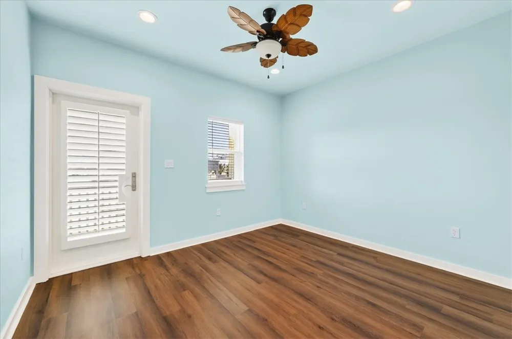 123 6th Street Port Aransas, TX 78373