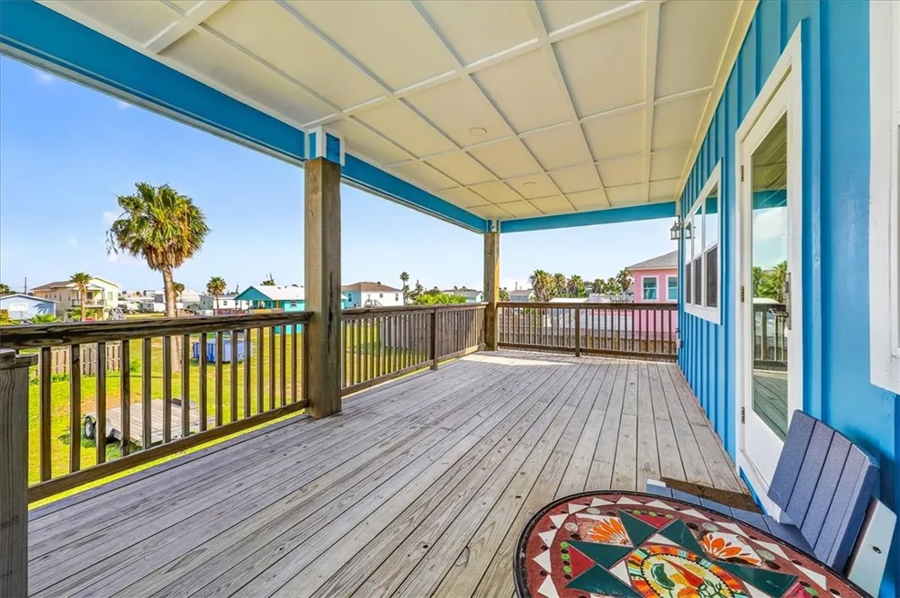 123 6th Street Port Aransas, TX 78373