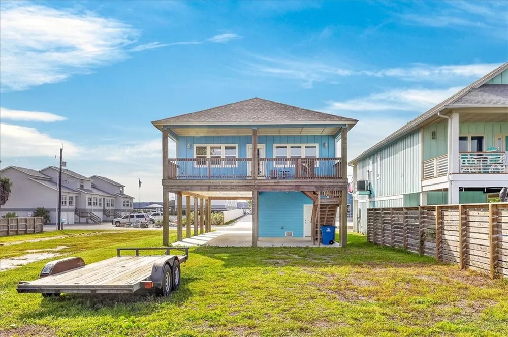 123 6th Street Port Aransas, TX 78373