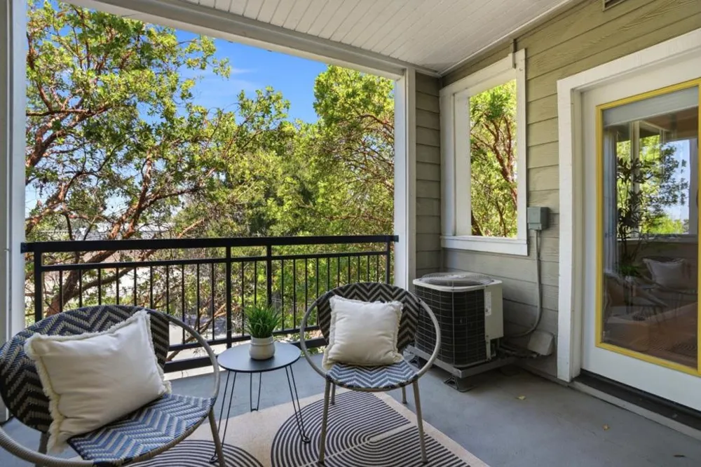 1982 W Bayshore Road #322 East Palo Alto, CA 94303