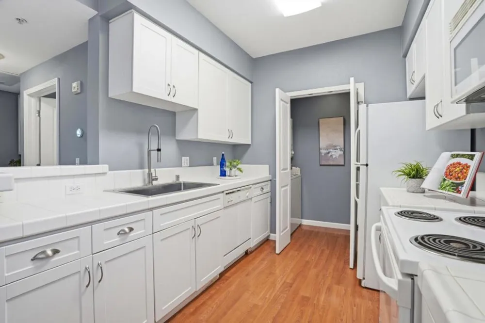 1982 W Bayshore Road #322 East Palo Alto, CA 94303