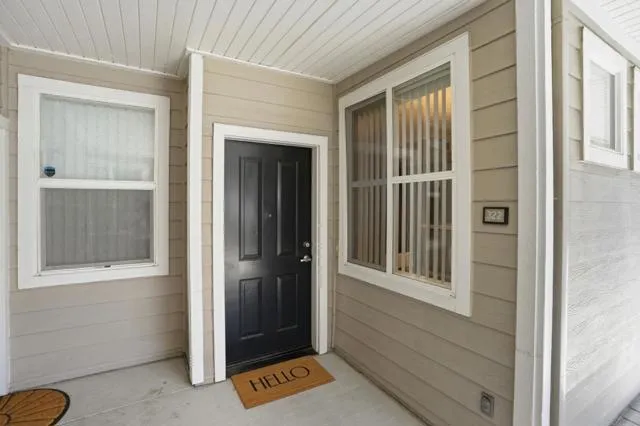 1982 W Bayshore Road #322 East Palo Alto, CA 94303