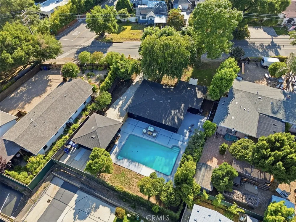 210 Lomita Ojai, CA 93023