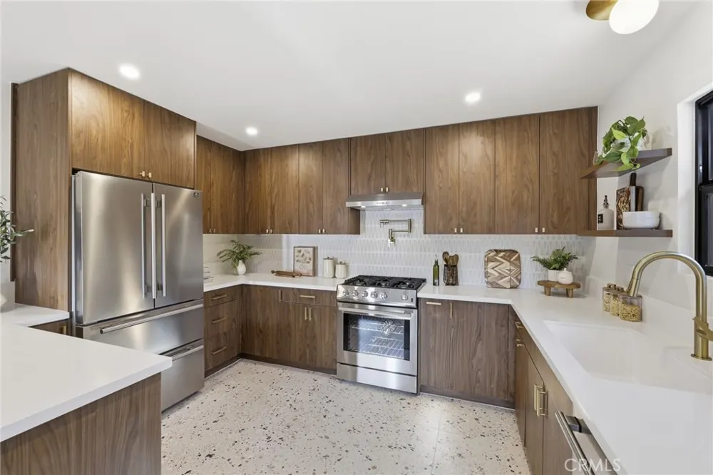 210 Lomita Ojai, CA 93023