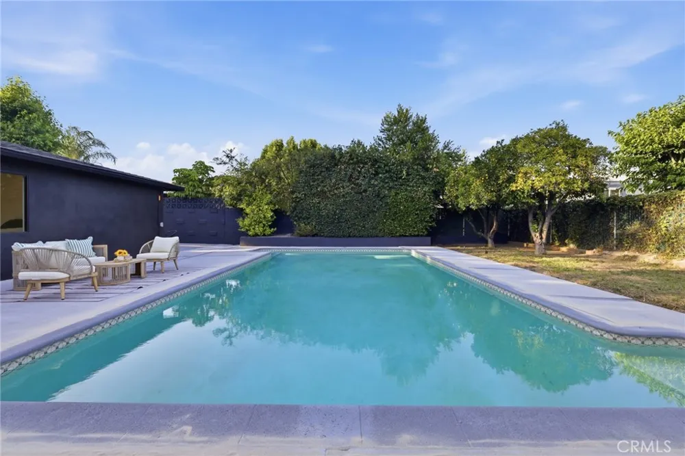 210 Lomita Ojai, CA 93023