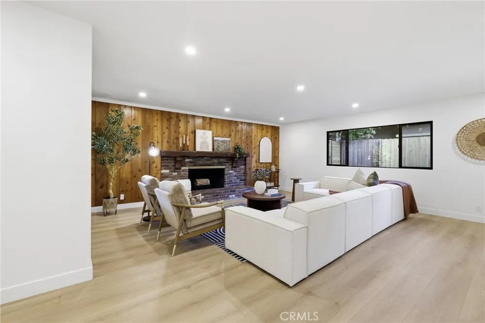 210 Lomita Ojai, CA 93023