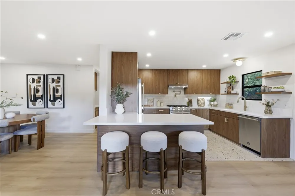210 Lomita Ojai, CA 93023