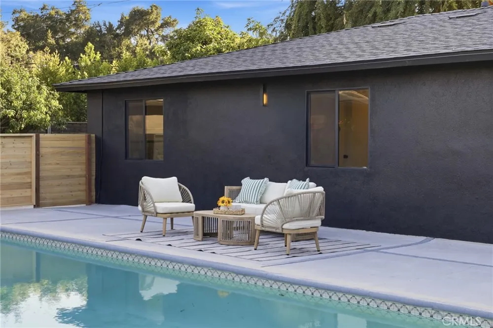 210 Lomita Ojai, CA 93023