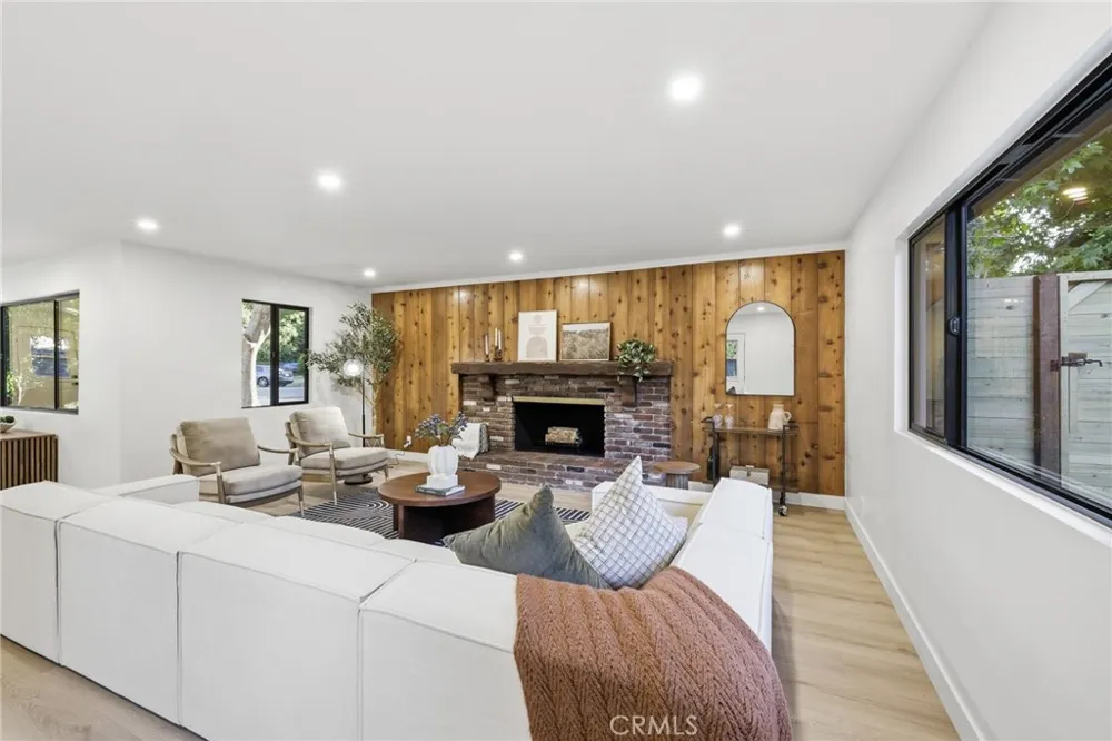 210 Lomita Ojai, CA 93023