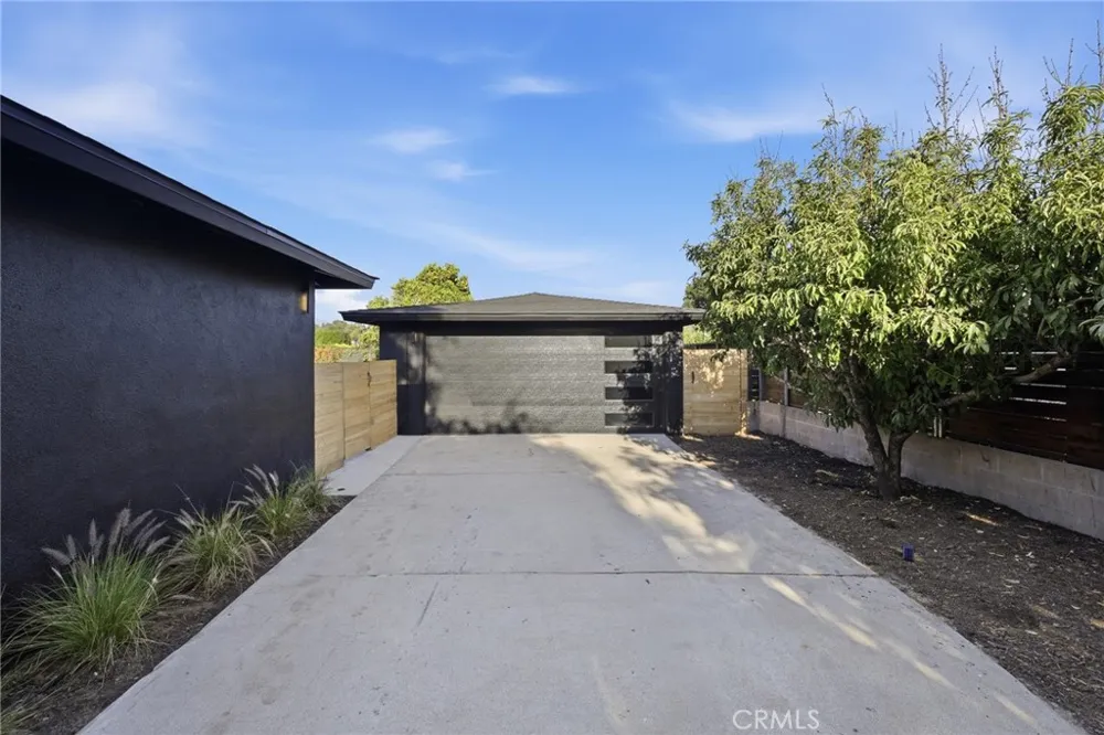 210 Lomita Ojai, CA 93023