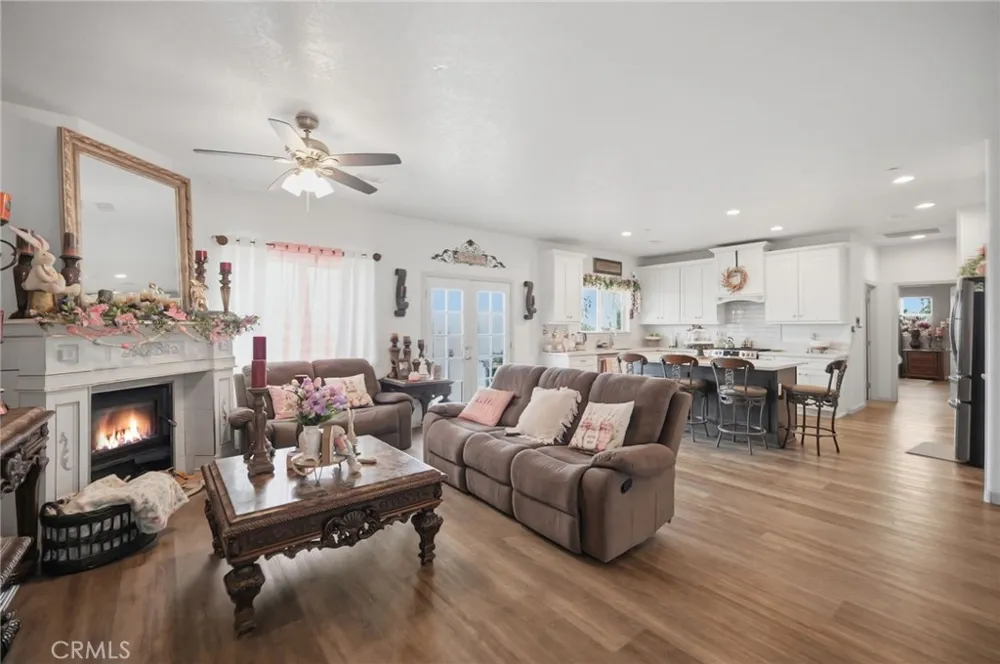 7180 Solano Road Phelan, CA 92371