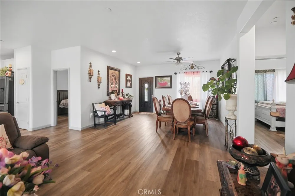 7180 Solano Road Phelan, CA 92371
