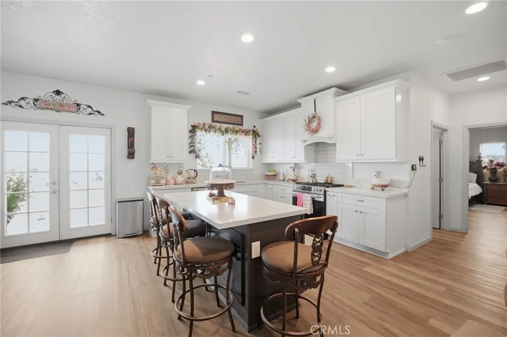 7180 Solano Road Phelan, CA 92371