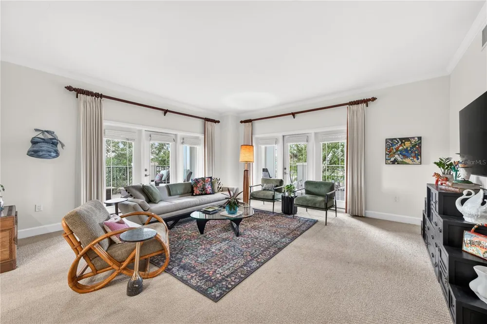 2305 EDGEWATER DRIVE #1210 Orlando, FL 32804