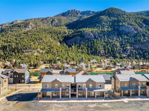 2121 Hummingbird Way #201