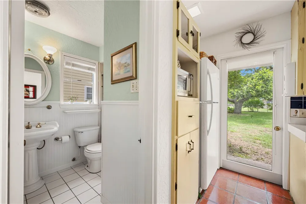 418 Woodhaven Ingleside, TX 78362