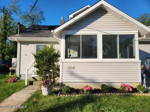 143 Osborne Avenue #B