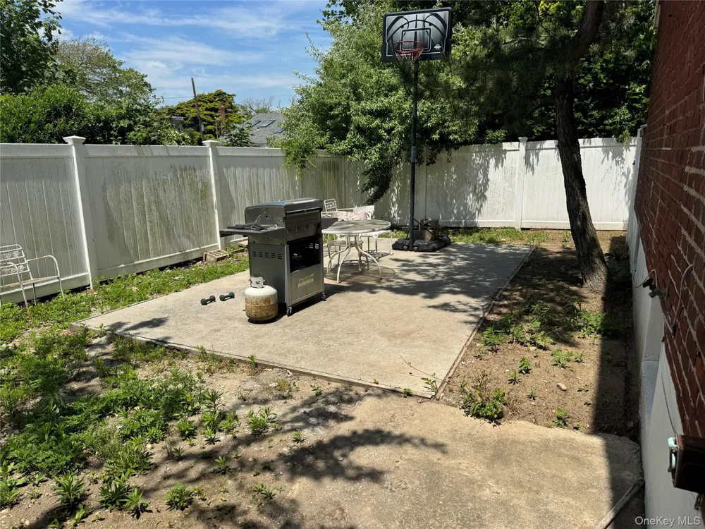 123 Genesee Boulevard Atlantic Beach, NY 11509