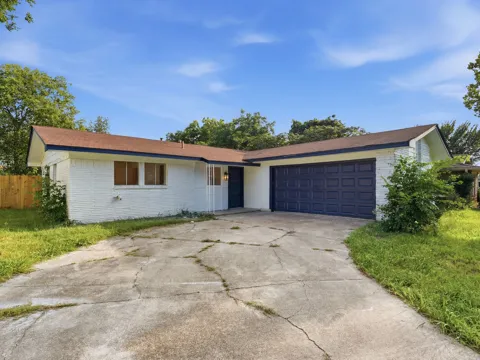 4649 South Drive W