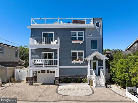 120 E 30TH STREET