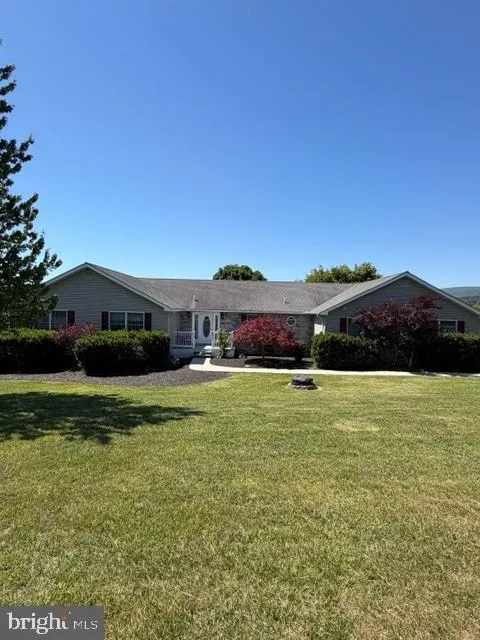 302 PRADO WAY