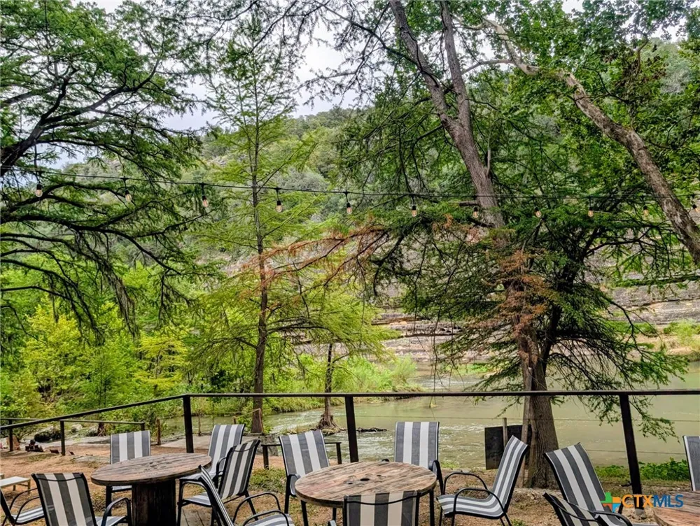 8400 River Road New Braunfels, TX 78132
