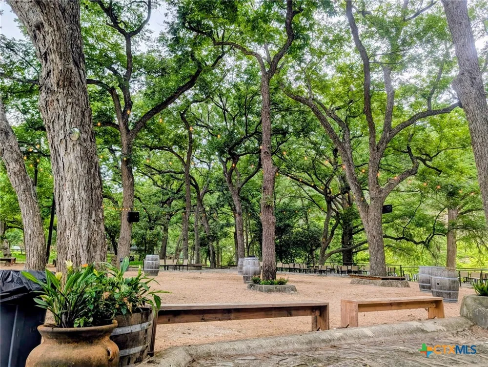 8400 River Road New Braunfels, TX 78132