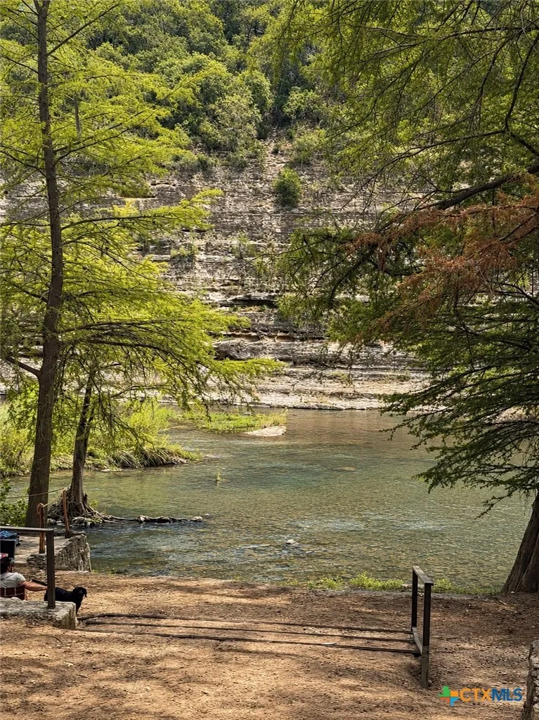 8400 River Road New Braunfels, TX 78132