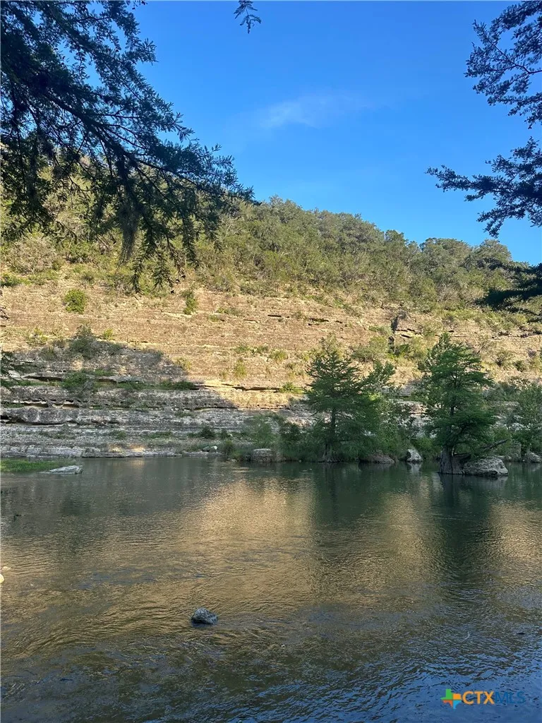 8400 River Road New Braunfels, TX 78132