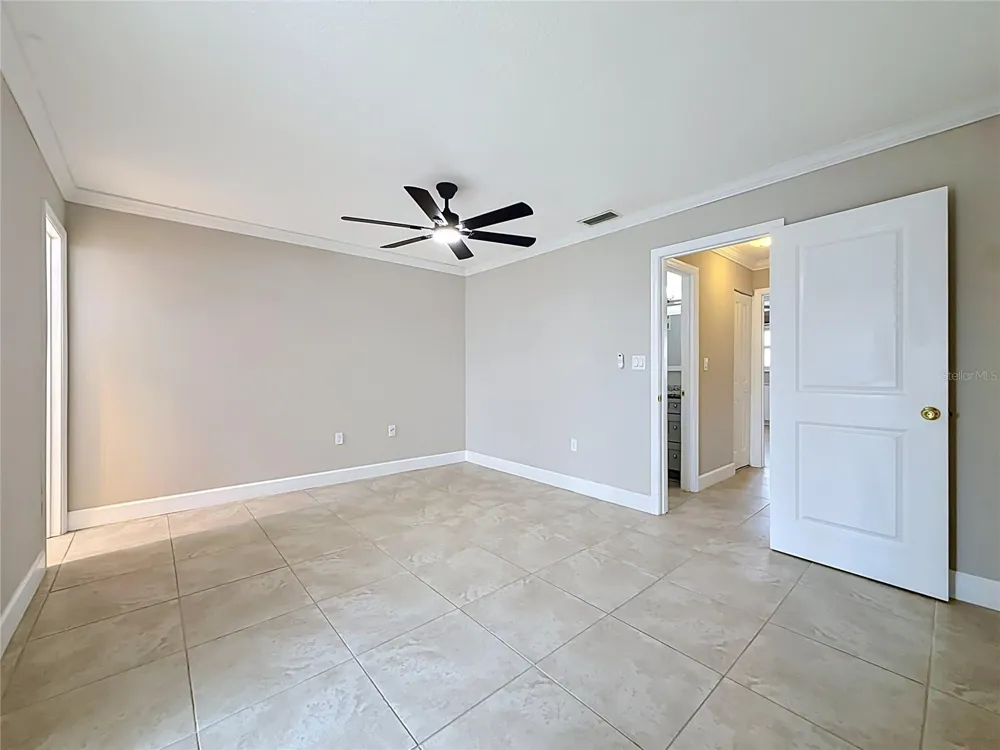 6025 SHORE BOULEVARD S #106 Gulfport, FL 33707