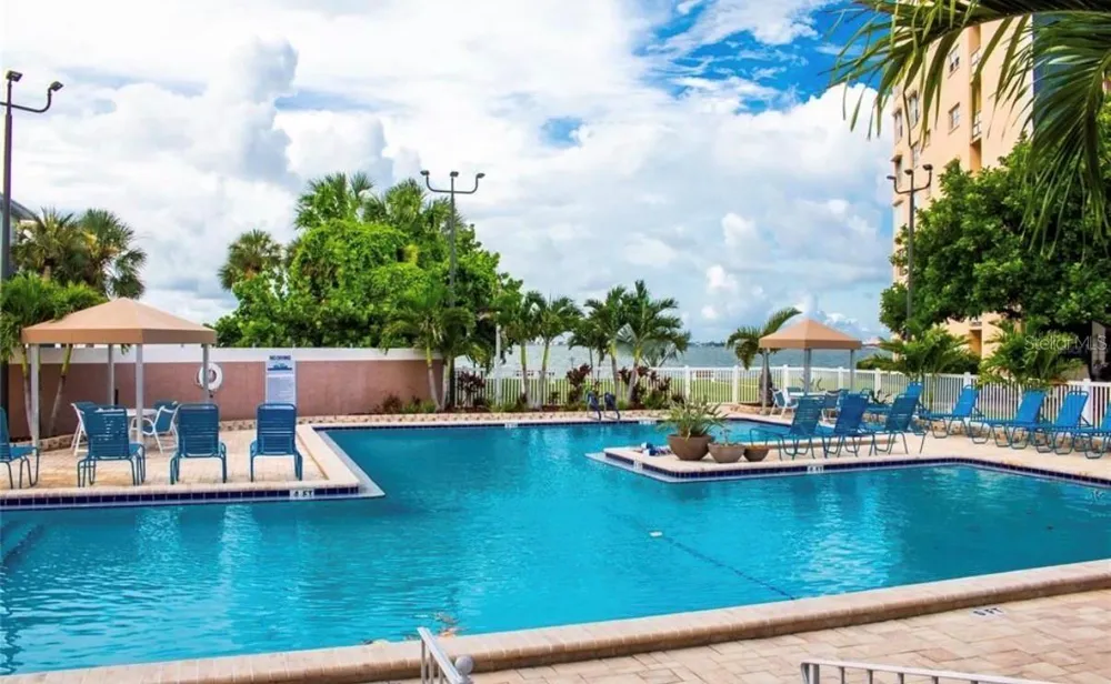 6025 SHORE BOULEVARD S #106 Gulfport, FL 33707