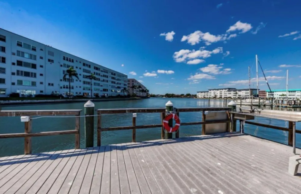 6025 SHORE BOULEVARD S #106 Gulfport, FL 33707