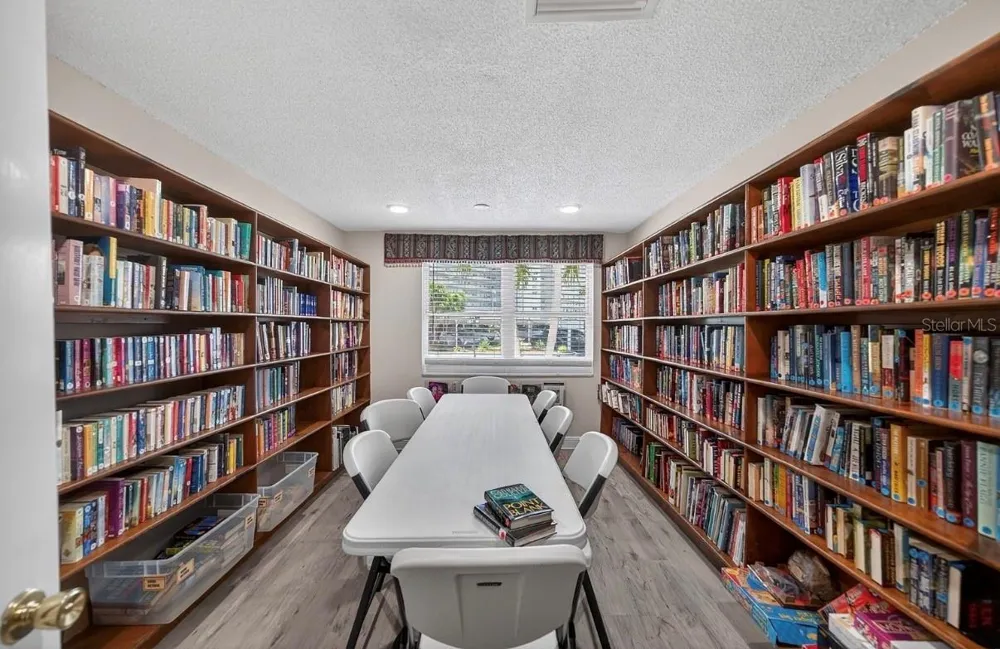 6025 SHORE BOULEVARD S #106 Gulfport, FL 33707