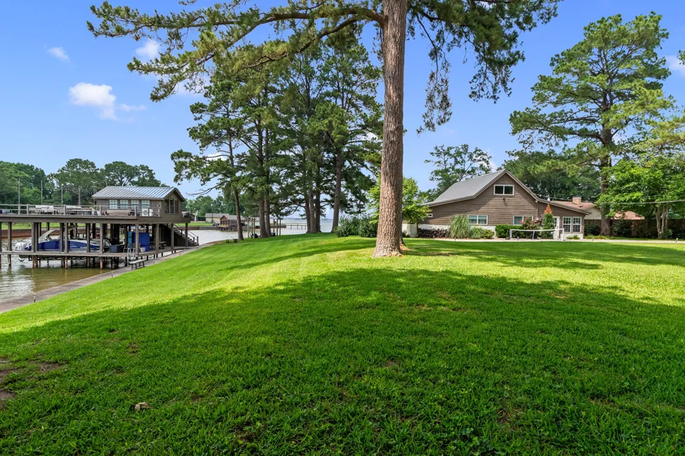 132 Goodknight Ranch Road Trinidad, TX 75163
