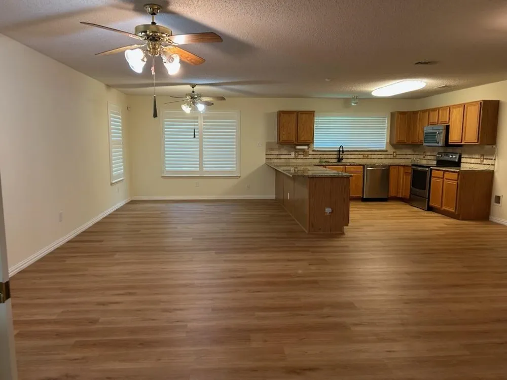 2106 Millwood Drive Corinth, TX 76210