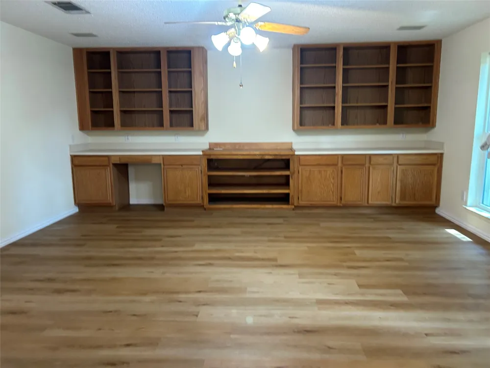 2106 Millwood Drive Corinth, TX 76210