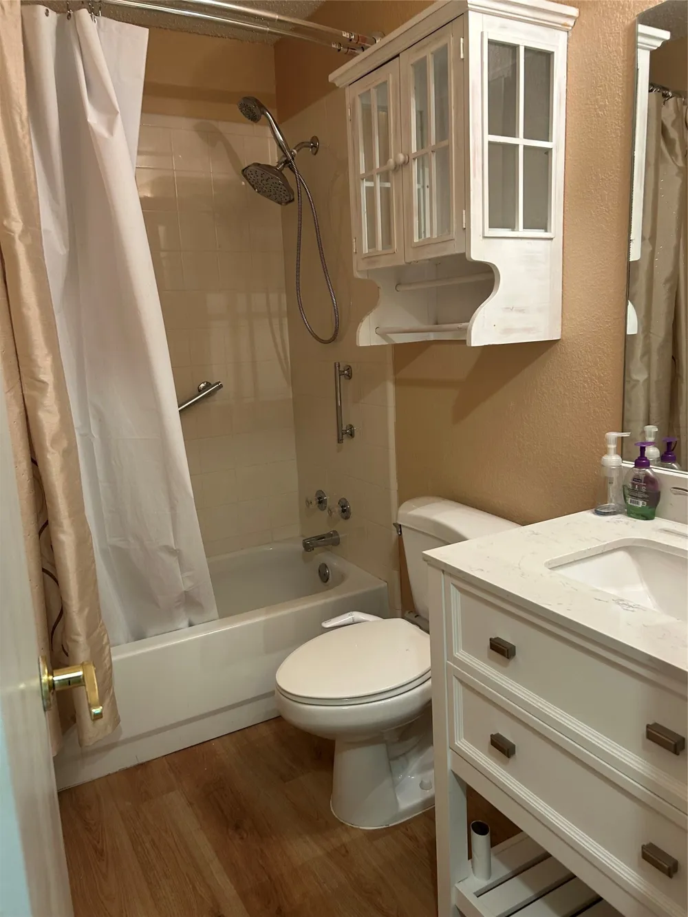 2106 Millwood Drive Corinth, TX 76210
