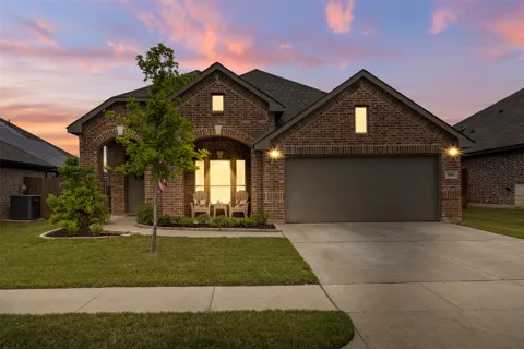 1084 Imperial Eagle Road