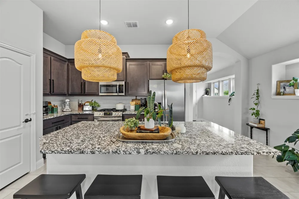 1084 Imperial Eagle Road Alvarado, TX 76009