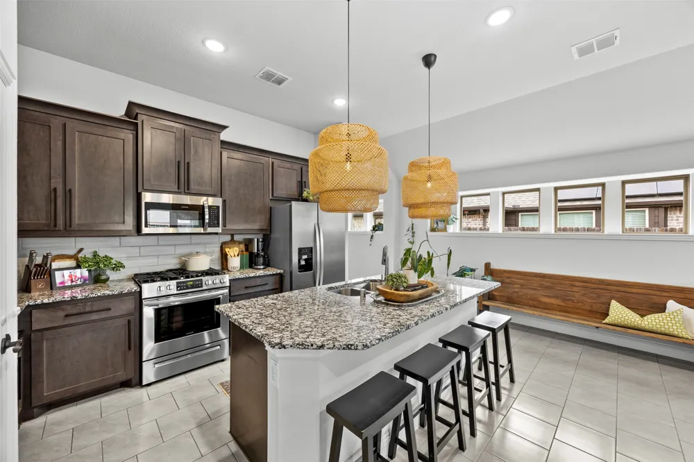 1084 Imperial Eagle Road Alvarado, TX 76009