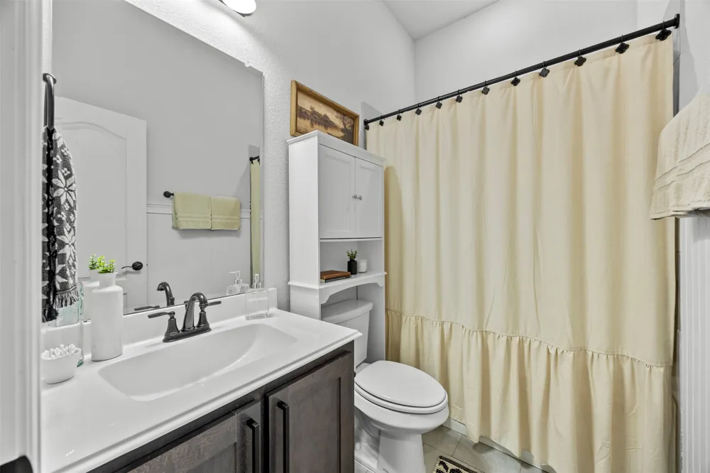 1084 Imperial Eagle Road Alvarado, TX 76009