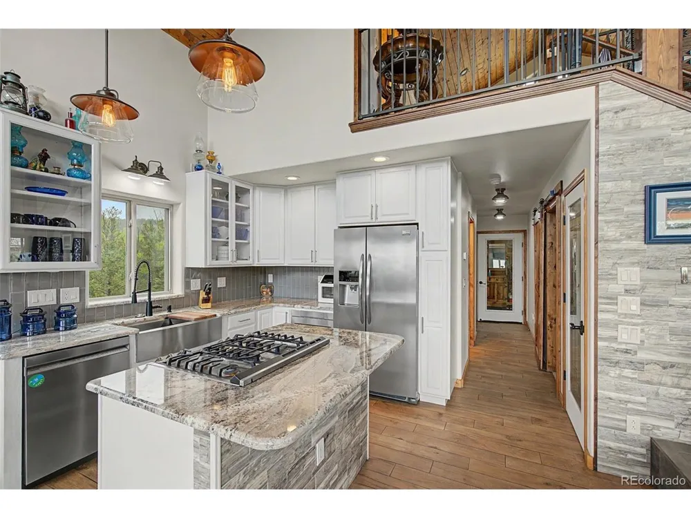 621 School House Hl Victor, CO 80860