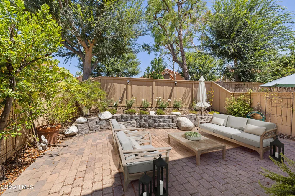 4839 La Vella Drive Oak Park, CA 91377