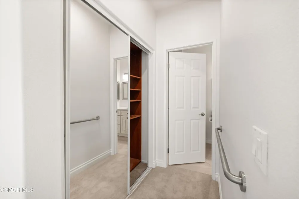 4839 La Vella Drive Oak Park, CA 91377