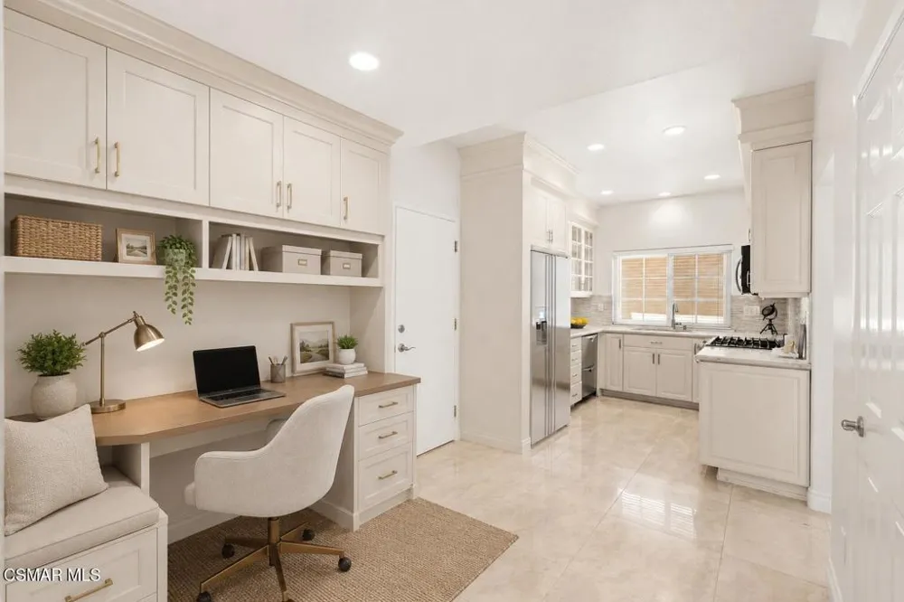4839 La Vella Drive Oak Park, CA 91377