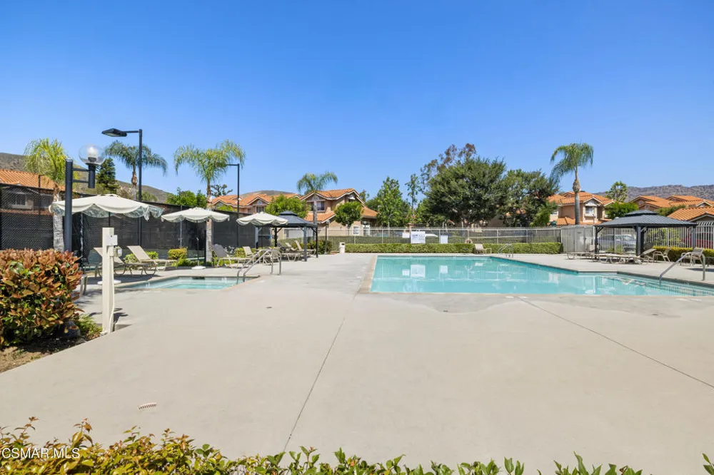 4839 La Vella Drive Oak Park, CA 91377