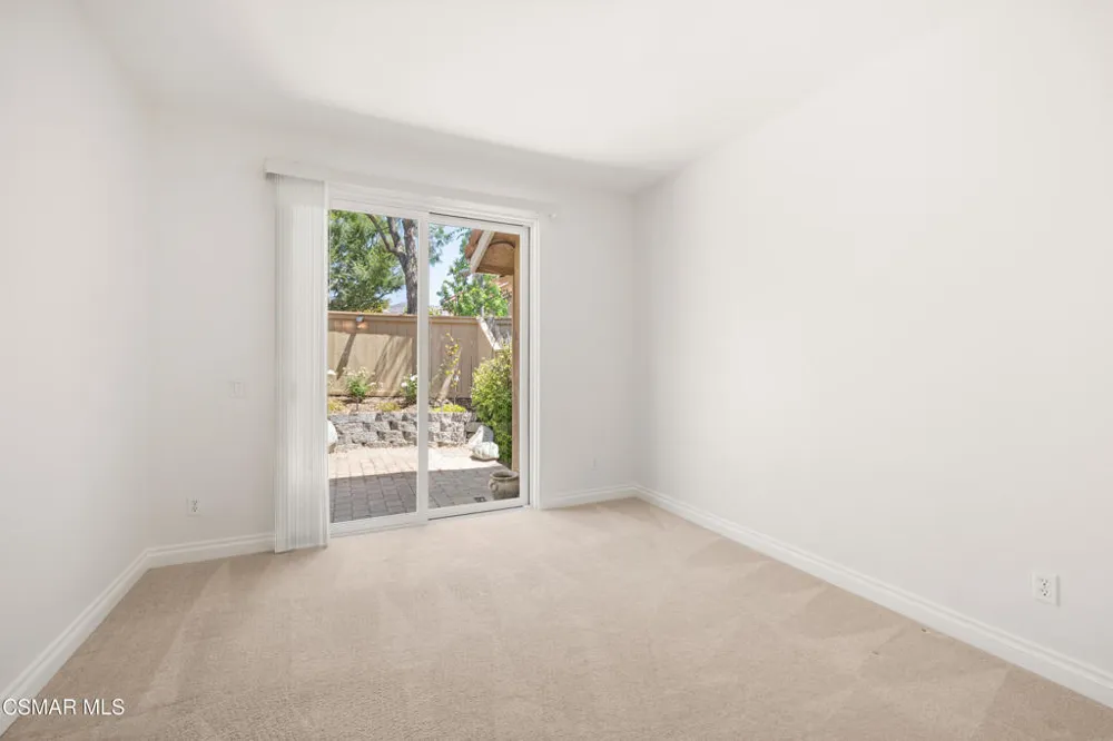 4839 La Vella Drive Oak Park, CA 91377