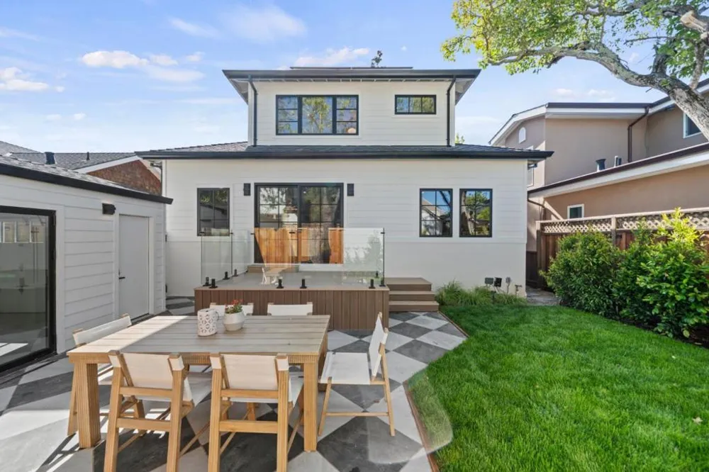 1548 Cypress Avenue Burlingame, CA 94010