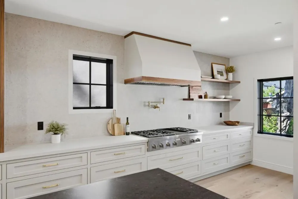 1548 Cypress Avenue Burlingame, CA 94010