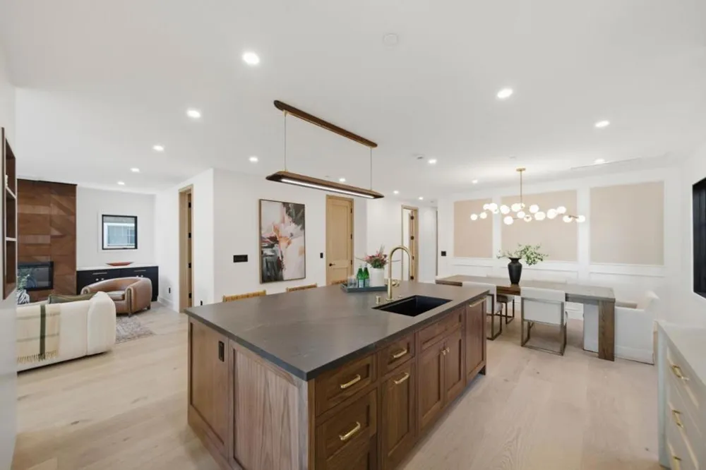 1548 Cypress Avenue Burlingame, CA 94010